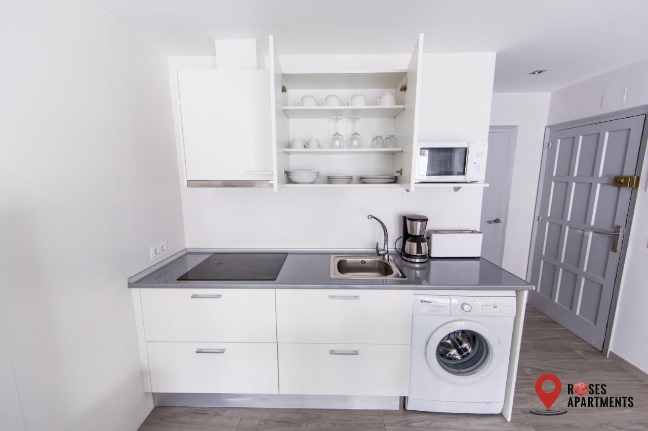 Roses Apartments 2 - Vista Mar Lateral 1Habitacion מראה חיצוני תמונה